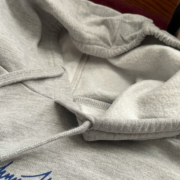 Bass Pro Sweatshirt - Picture 2 of 3